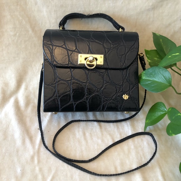Black purse - Picture 1 of 7